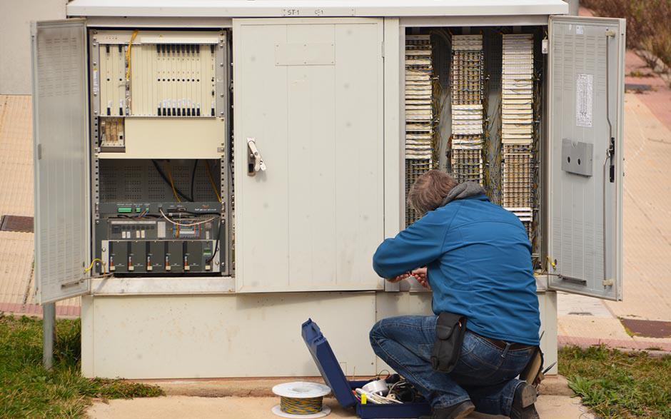 cherche électricien pas cher Paris 17